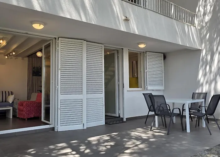 House With A Parking Space Baska, Krk - 24681 Vakantiehuis